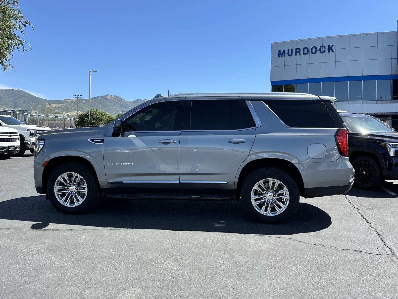 2023 GMC Yukon SLT - Photo 19