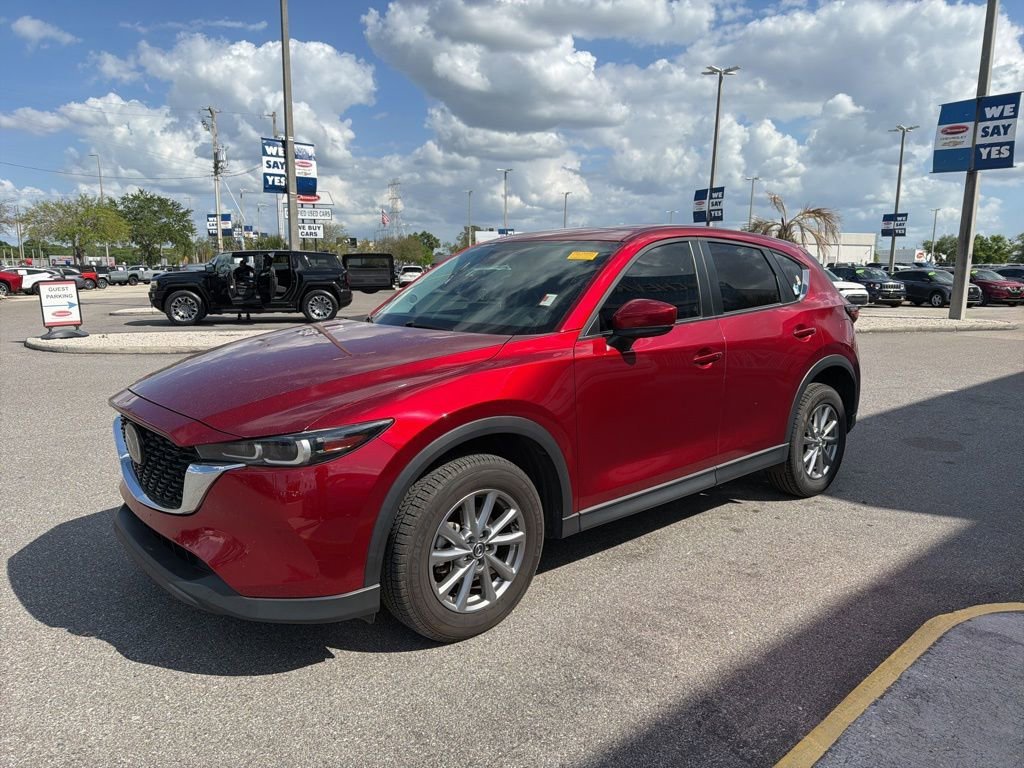 2023 Mazda CX-5 S Preferred package Auto AWD's photo