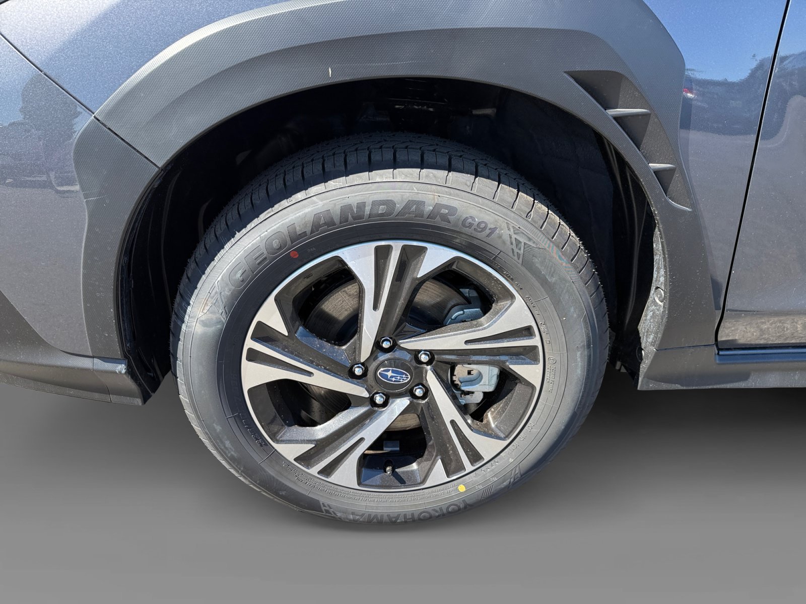 New 2026 MAGNETITE GRAY PEARL Subaru Premium image 9