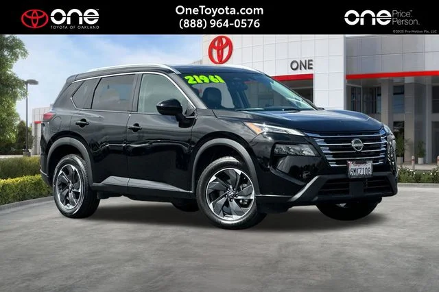 2024 Nissan Rogue SV FWD's photo