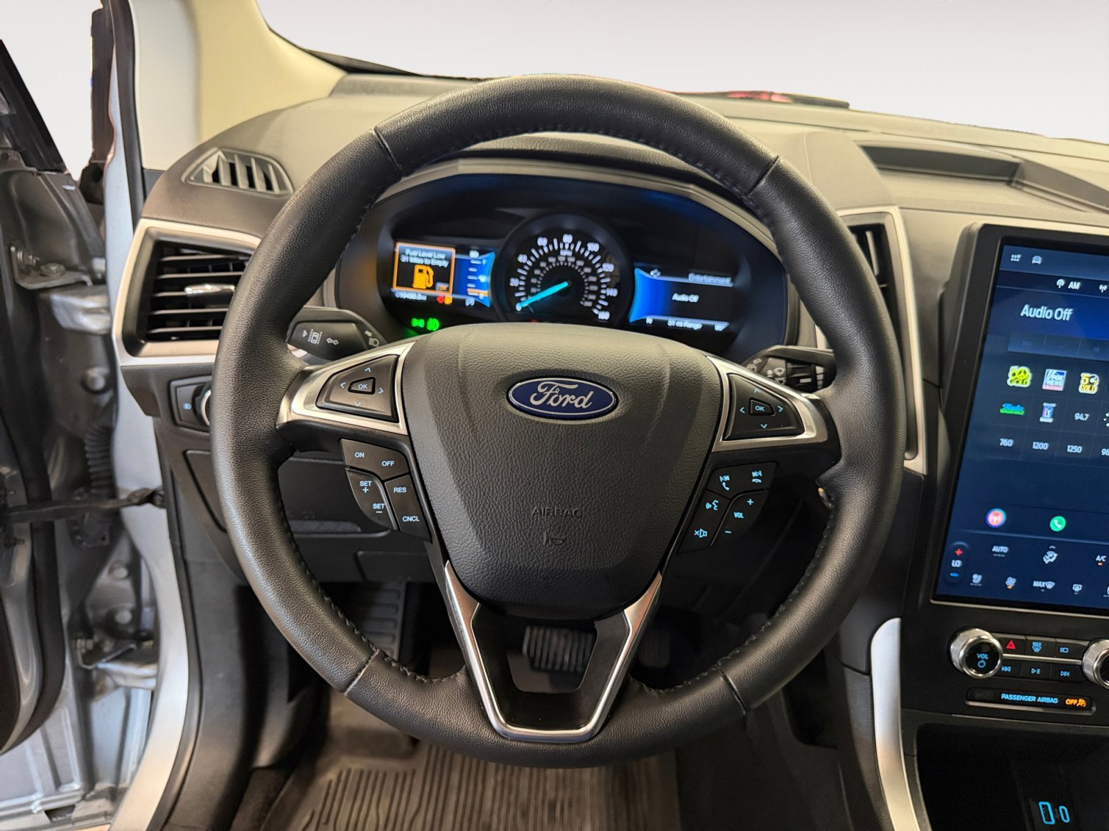 Used 2024 Silver Metallic Ford SEL image 13