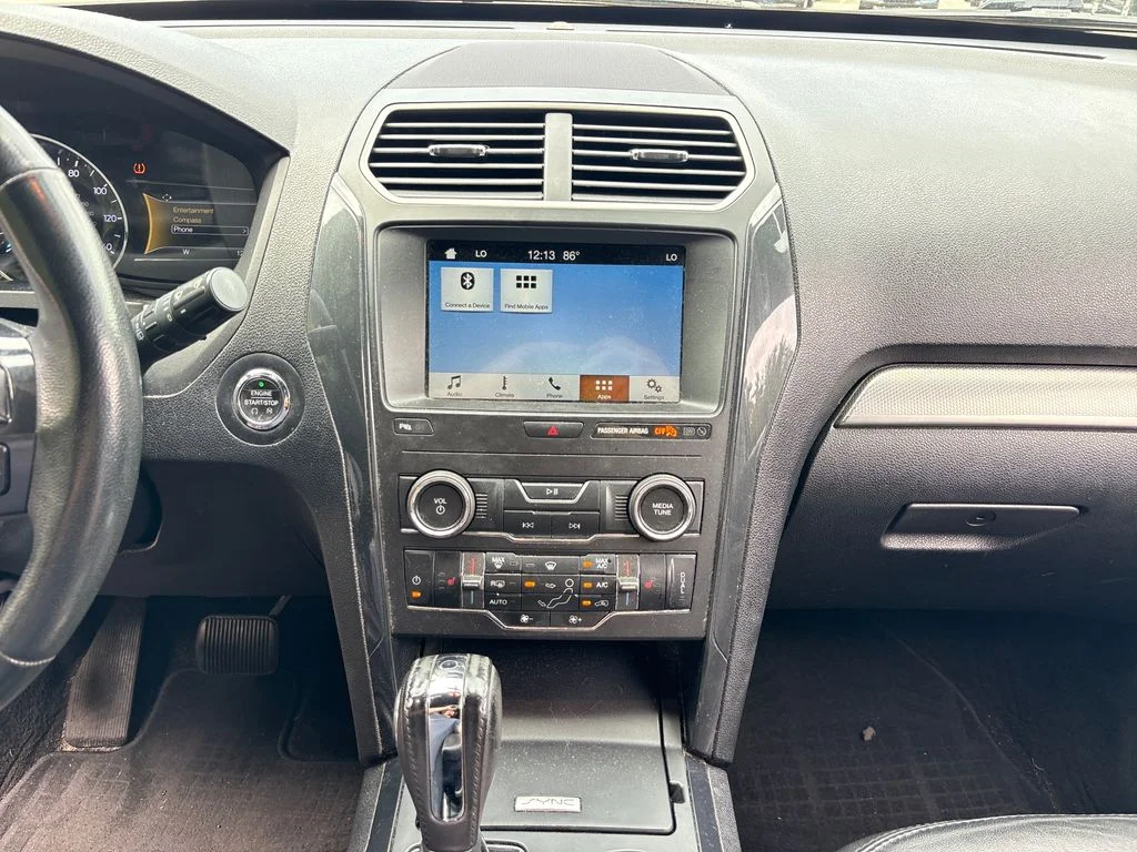 Certified Used 2018 Gray Ford XLT image 22