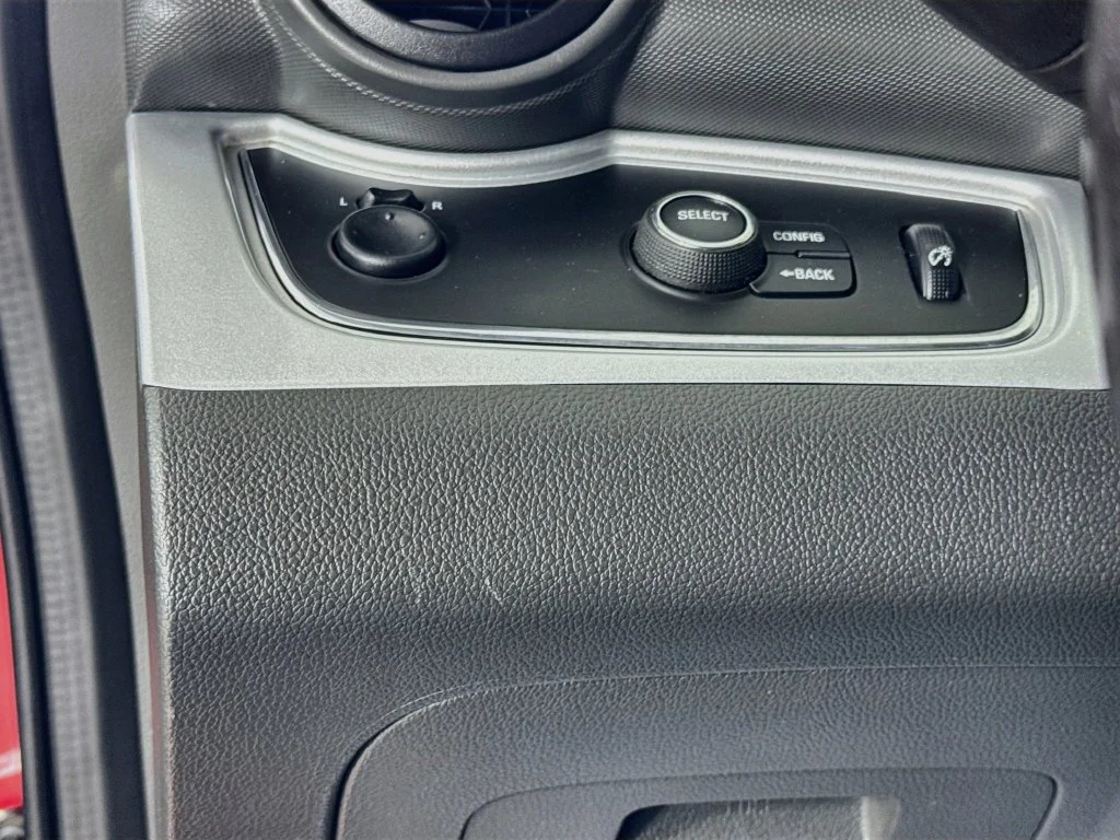 Used 2016 Salsa Red Chevrolet 2LT image 11
