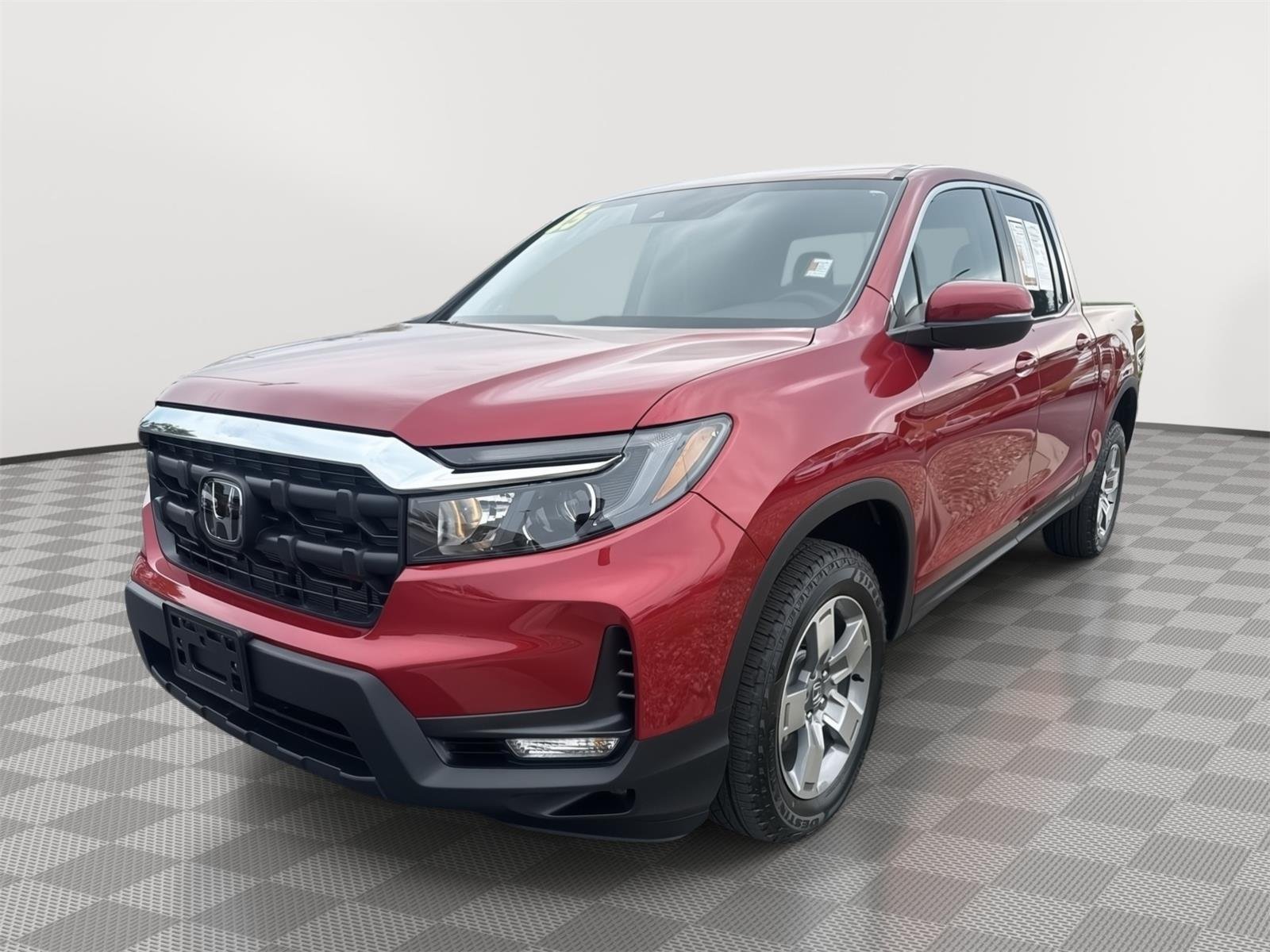 Used 2025 Radiant Red Metallic II Honda RTL image 9
