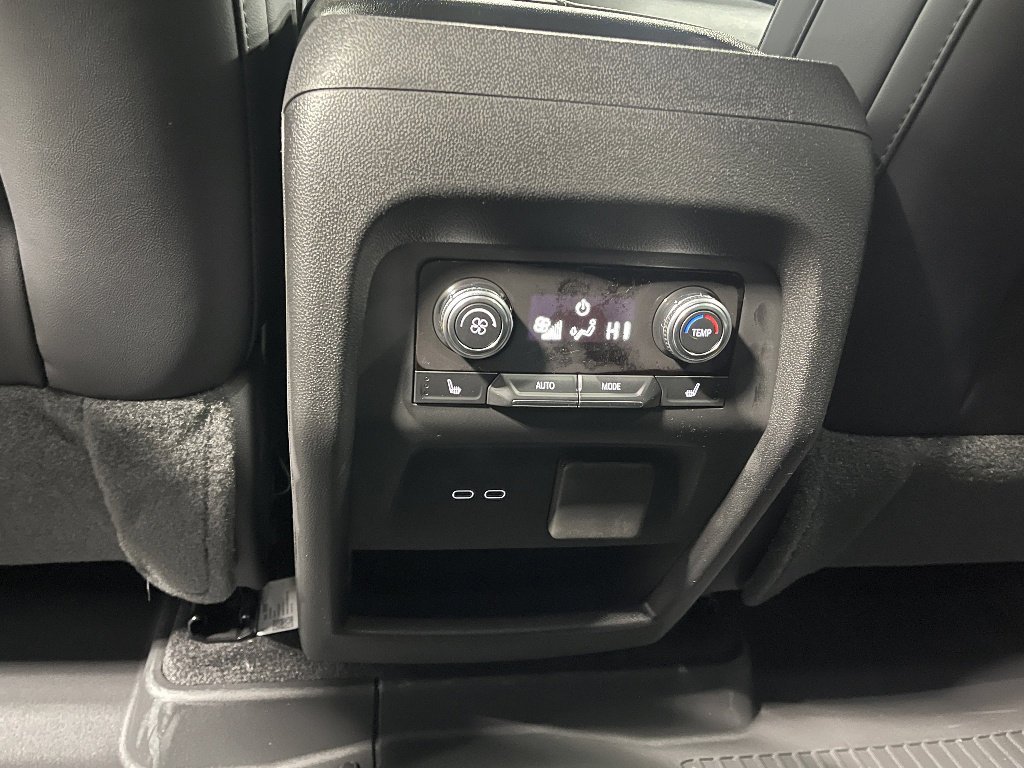 2026 GMC Acadia Elevation - Photo 12