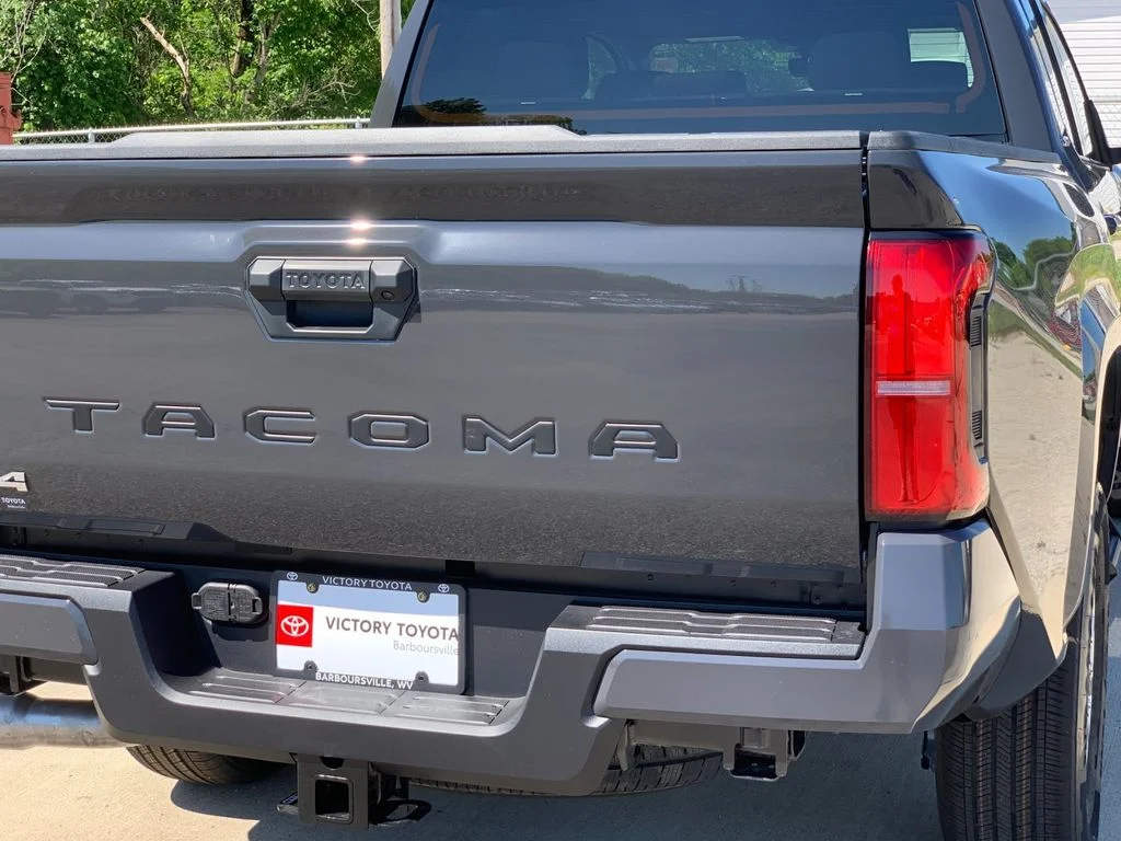 Used 2026  Toyota SR5 image 33