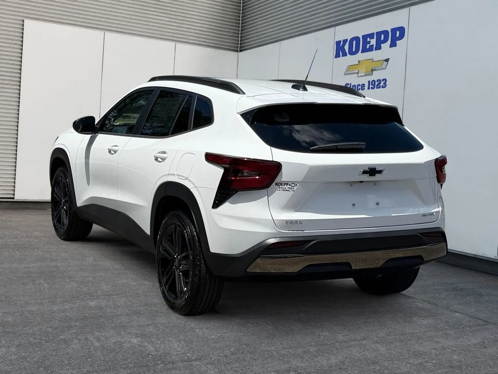New 2026 Summit White Chevrolet ACTIV image 3