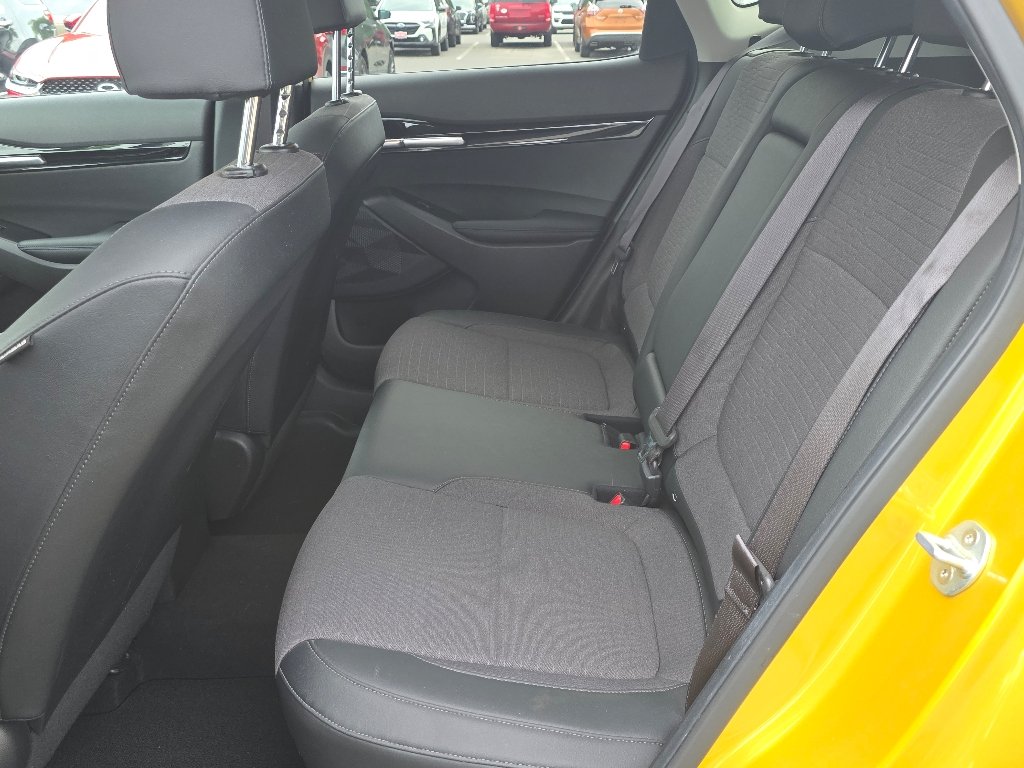 Used 2021 Starbright Yellow/Black Roof Kia S image 28