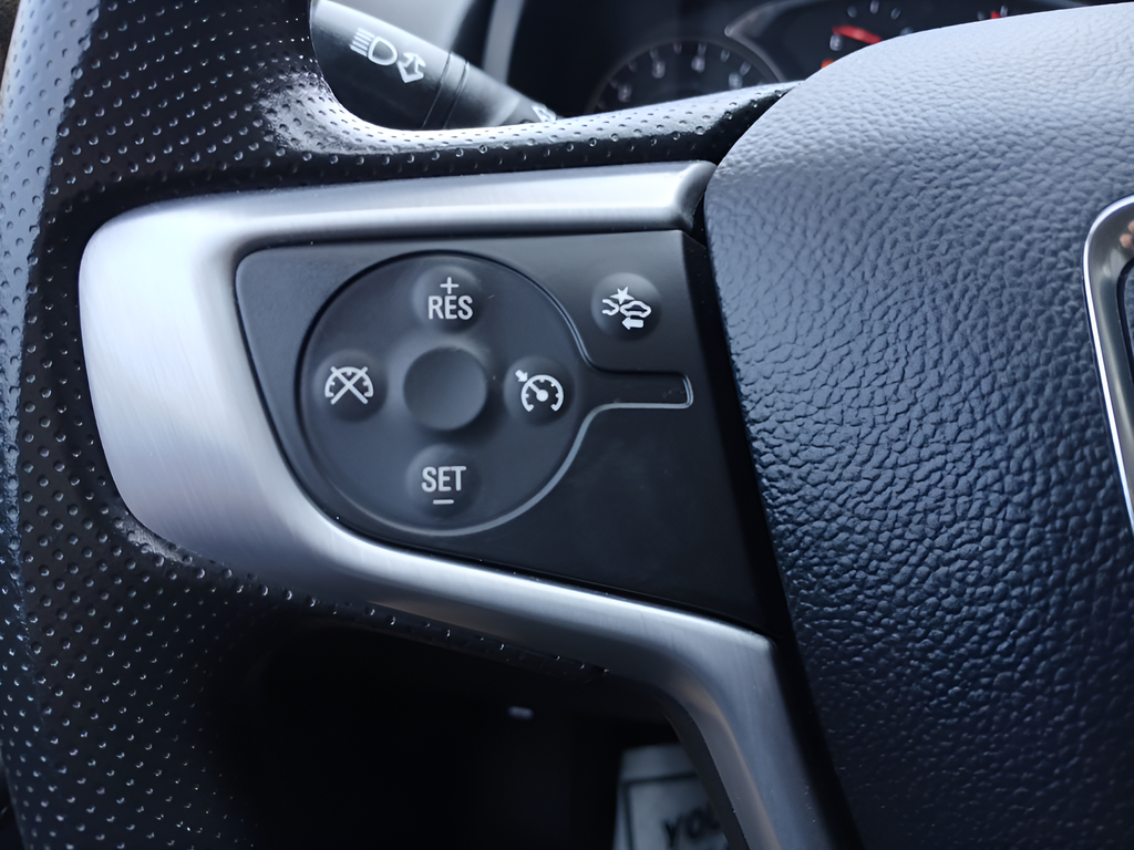Used 2024 Silver GMC SLE image 20