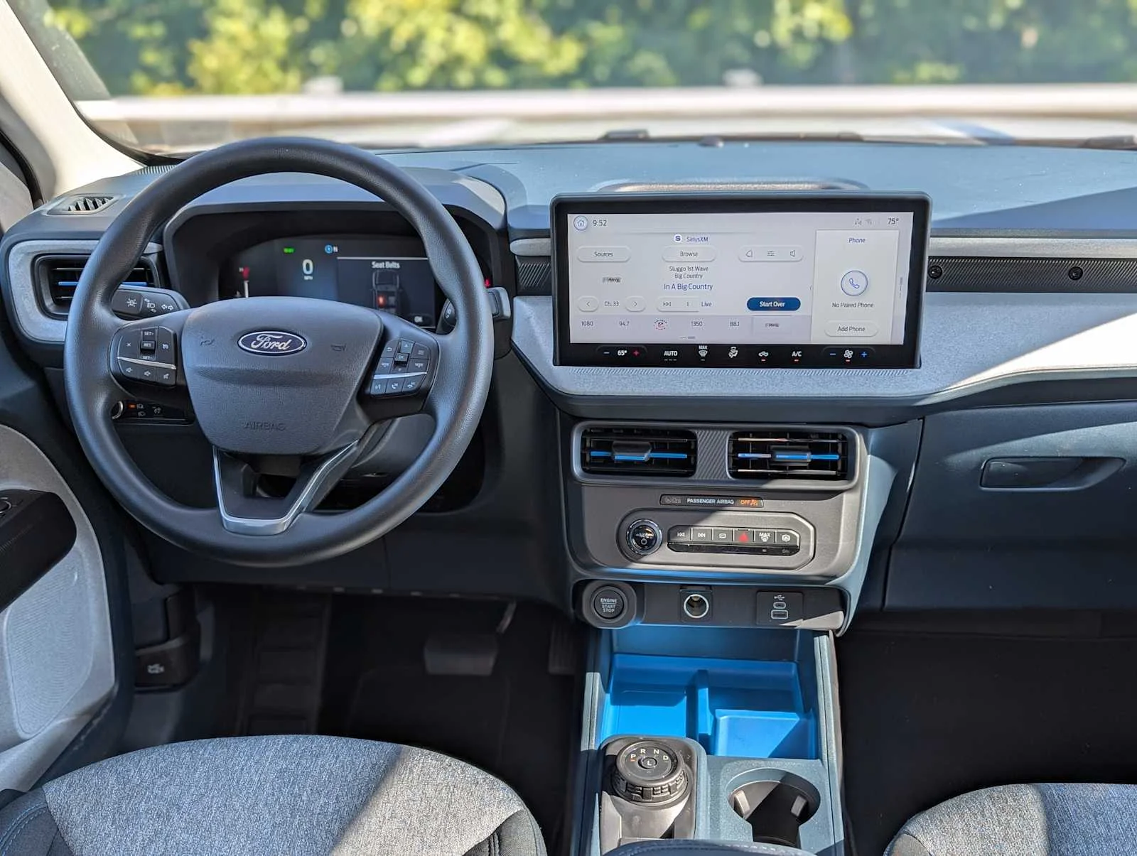 New 2026 Space White Metallic Ford XLT image 4