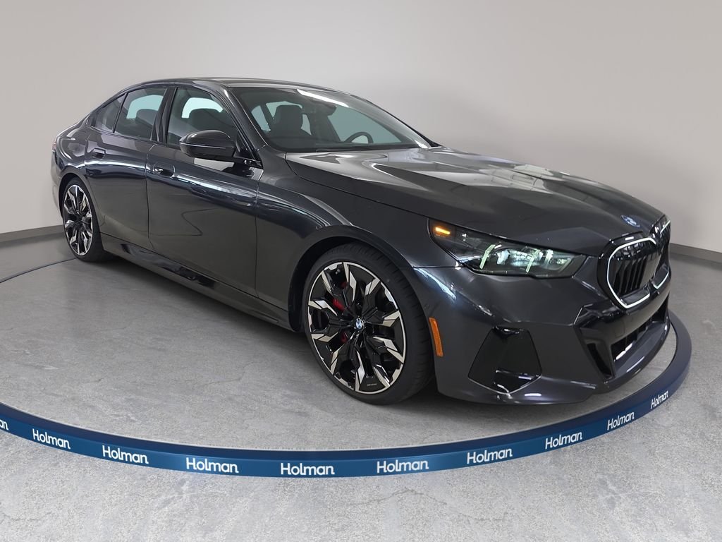 New 2027 Dark Graphite Metallic BMW 550e xDrive image 3
