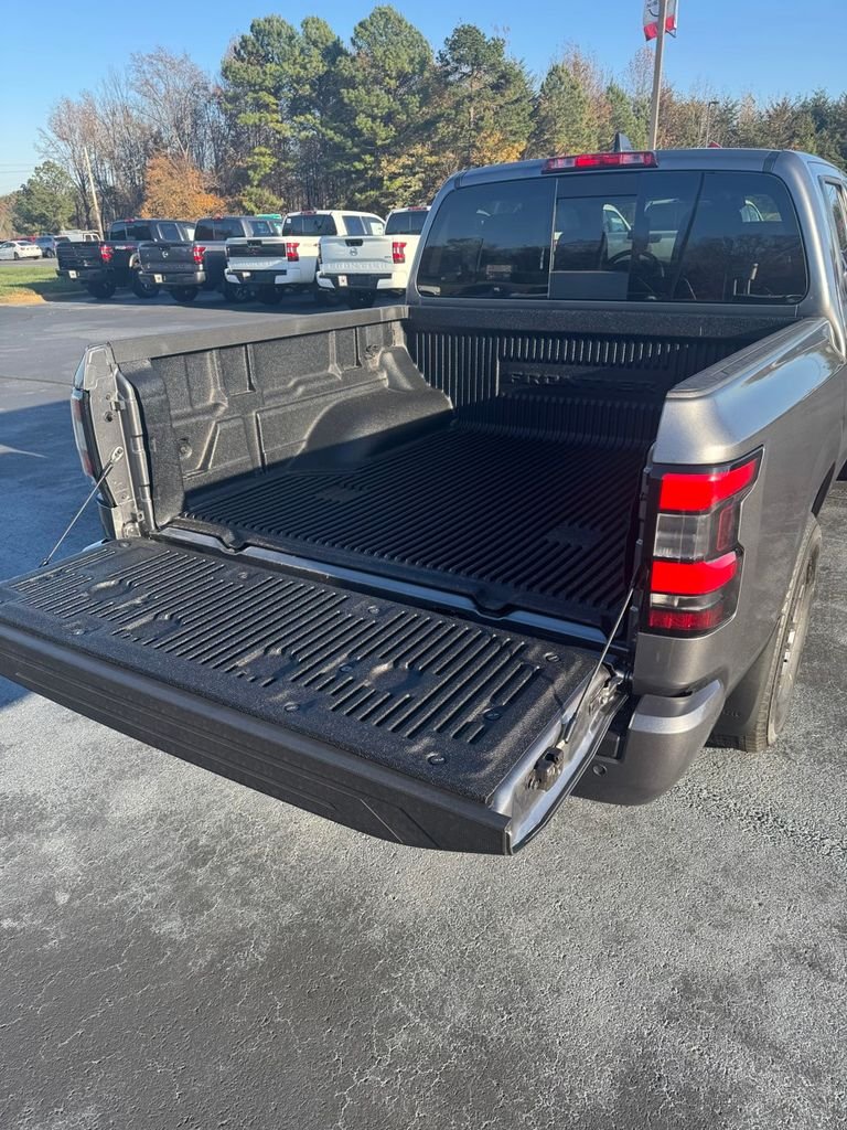 2026 Nissan Frontier SV - Photo 9