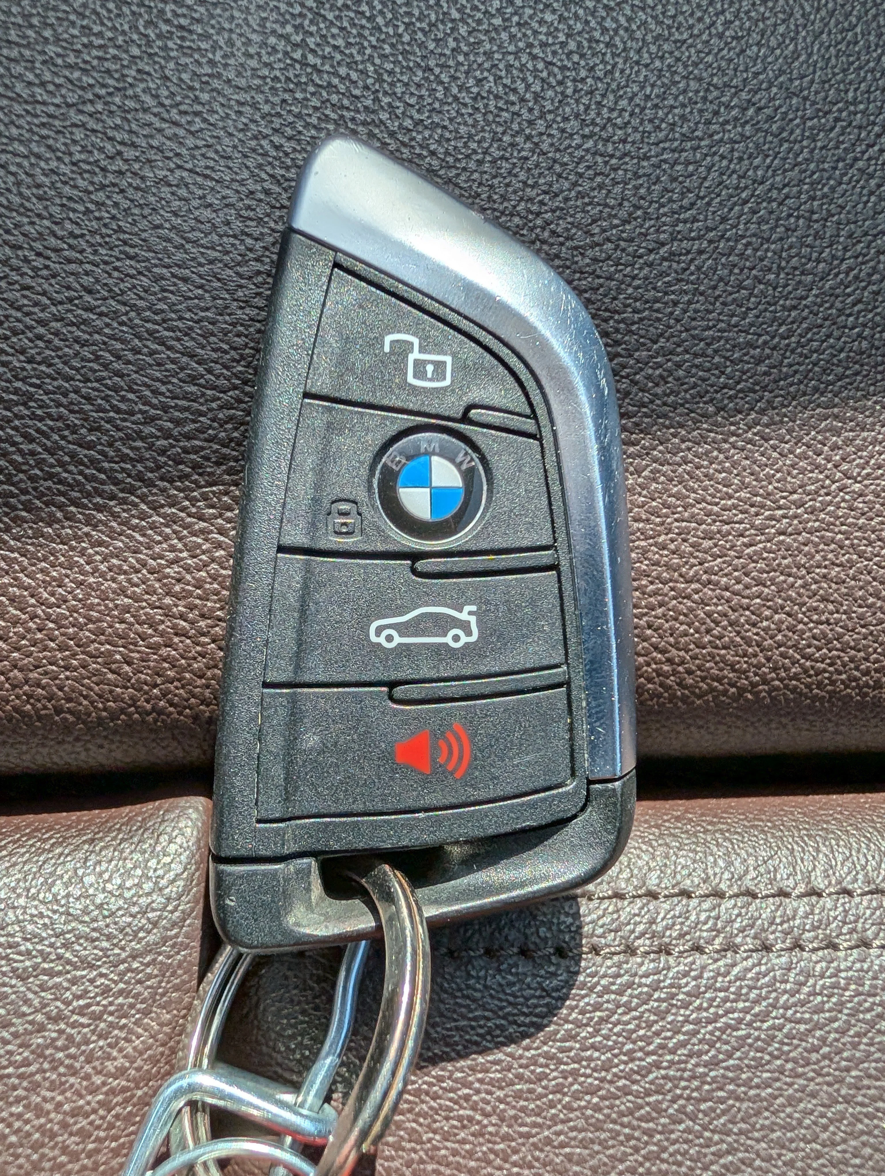 2023 BMW 3 Series 330i - Photo 33