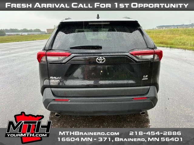 Used 2020 Black Toyota LE image 7