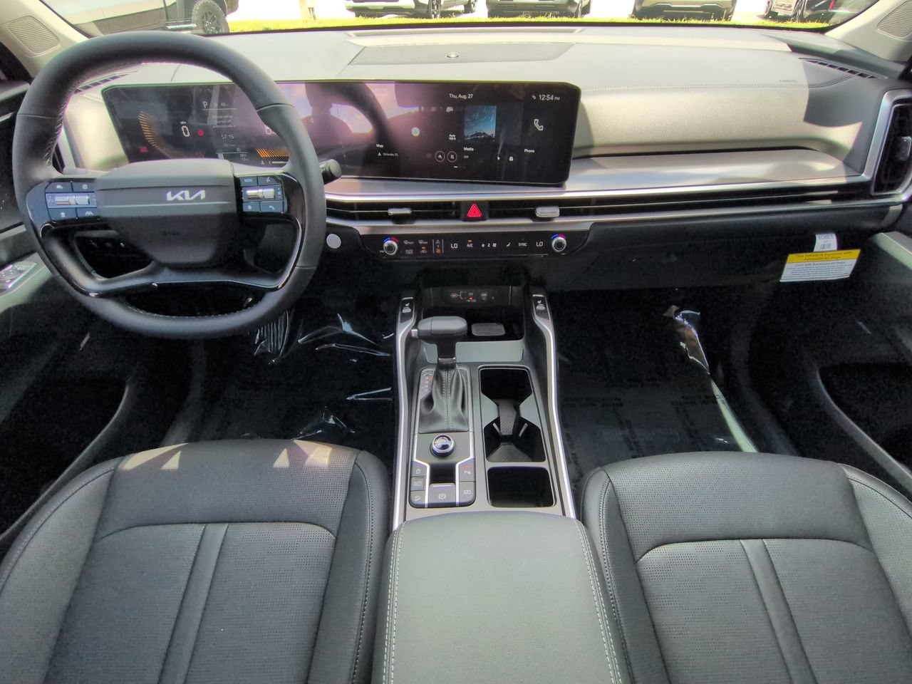 New 2026 Glacial White Pearl Kia EX image 3