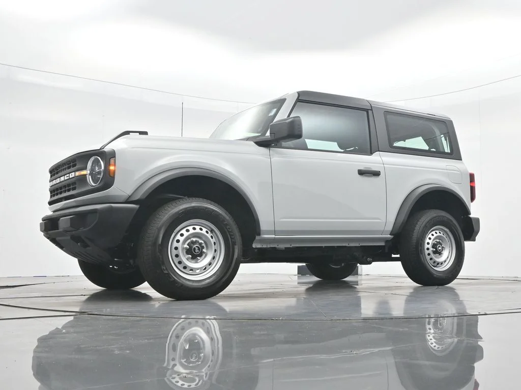 New 2026 Avalanche Gray Ford Base image 31