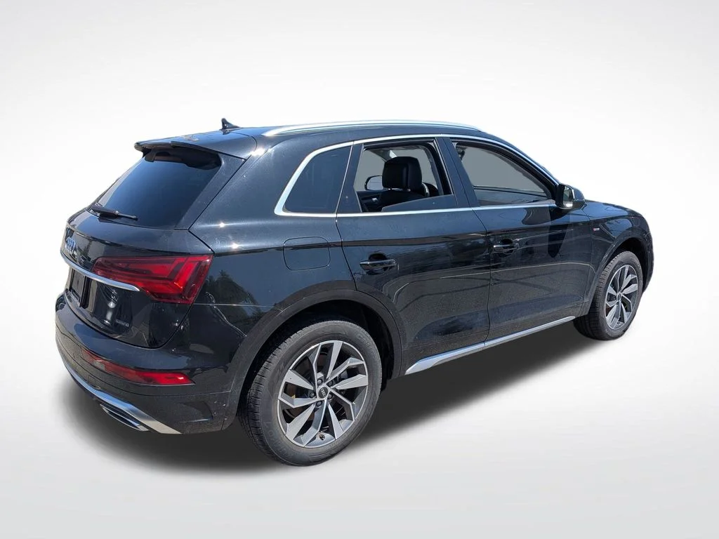Used 2023 Black Audi 45 S line Premium image 3
