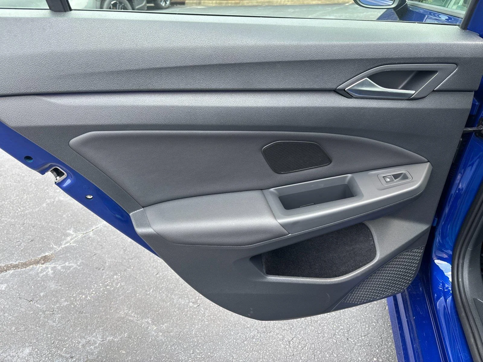 Used 2024 Lapiz Blue Metallic Volkswagen SUN image 32