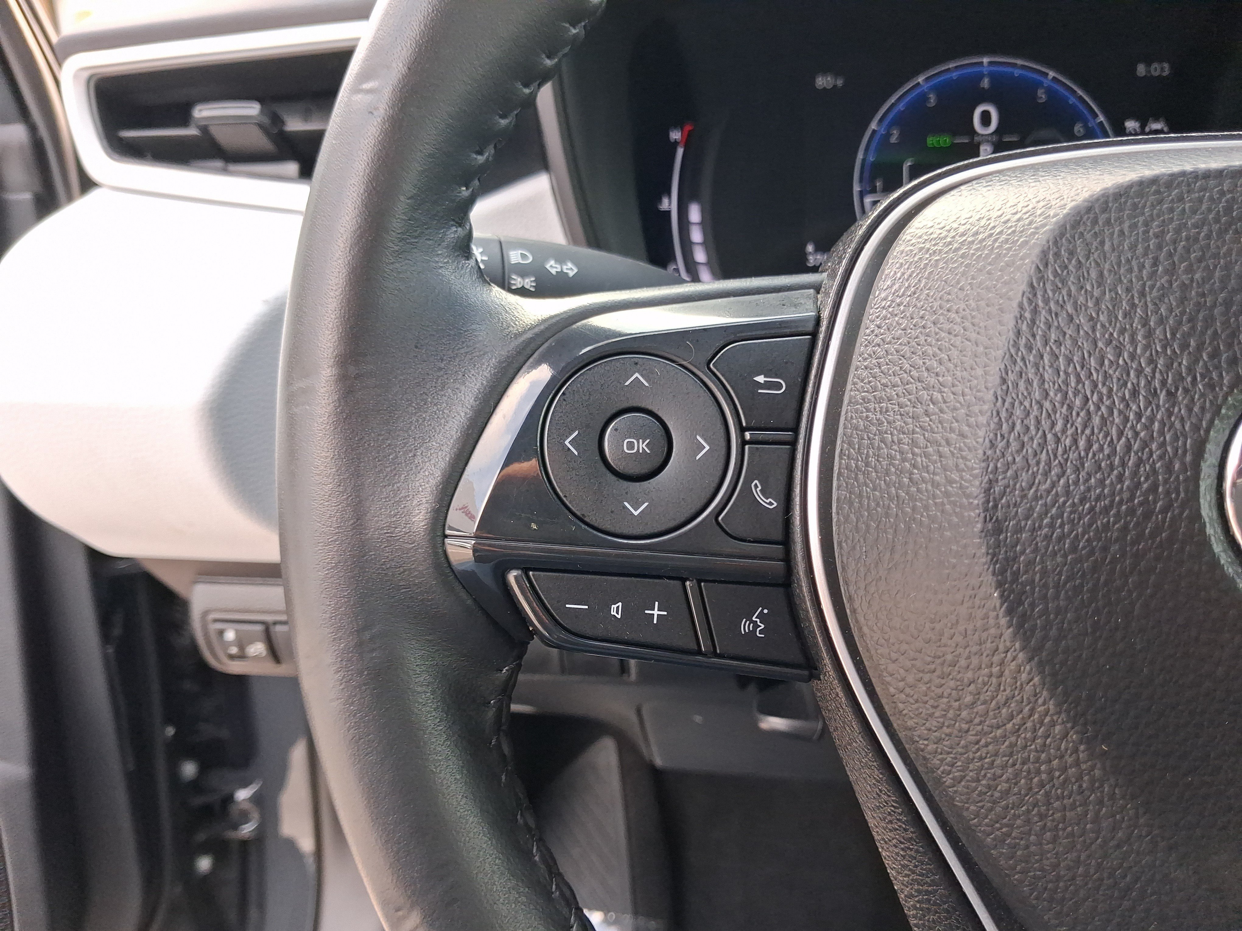 Used 2026  Toyota SE image 19