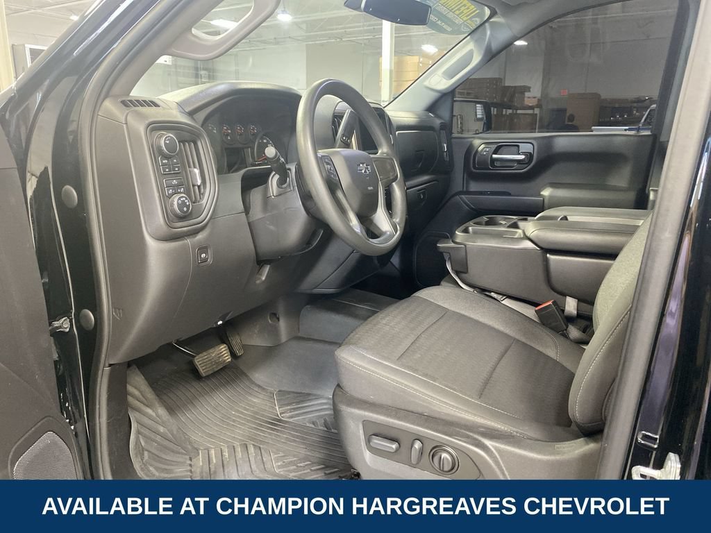 Used 2022 BLACK Chevrolet Custom Trail Boss image 13