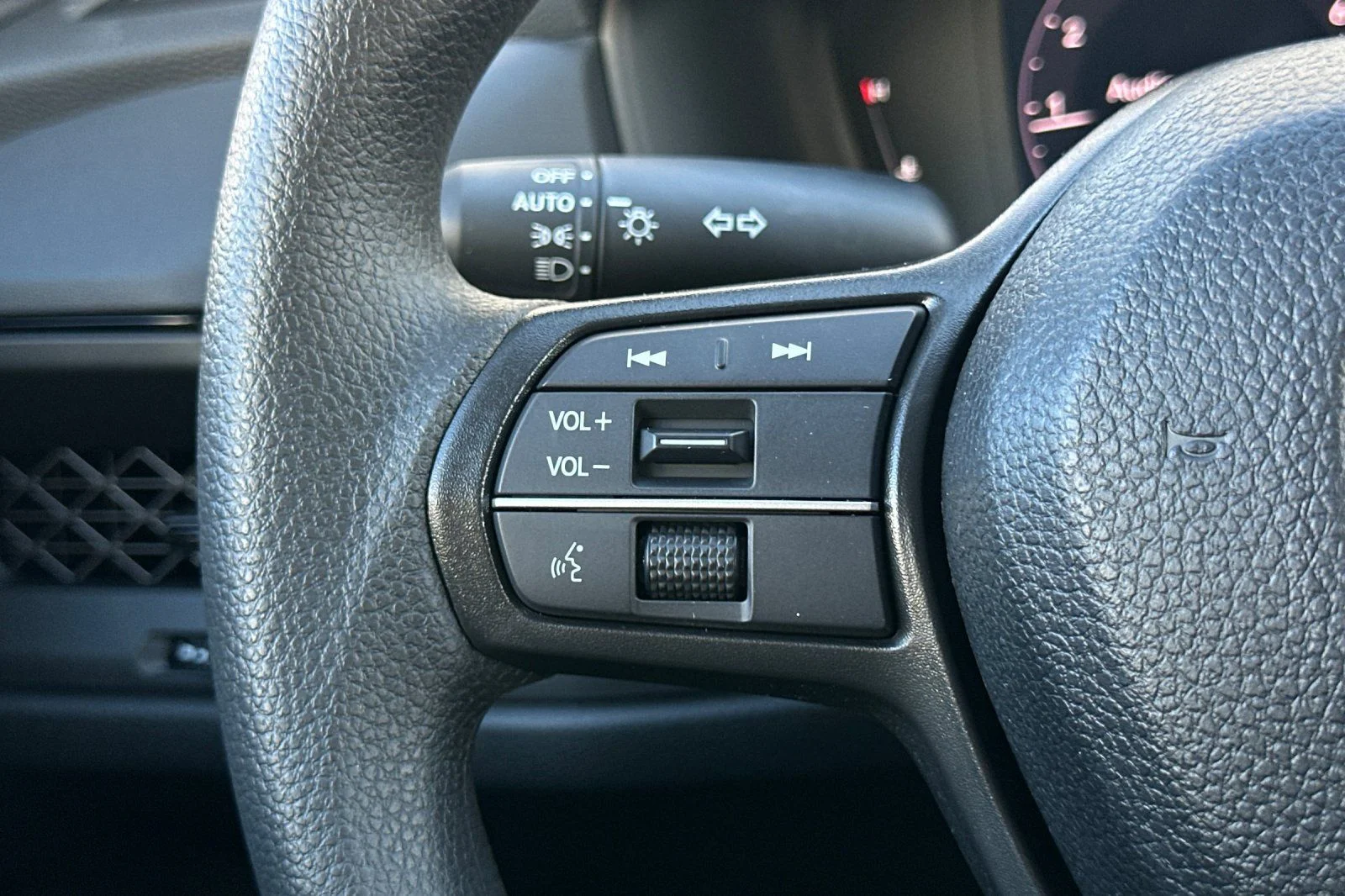 New 2026 Meteorite Gray Metallic Honda LX image 26