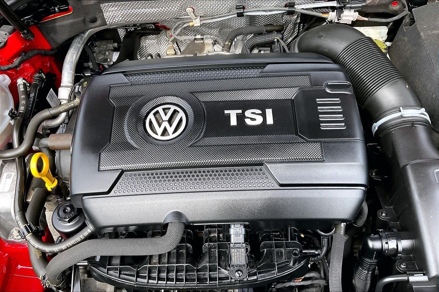 Used 2017 Tornado Red Volkswagen Sport image 32