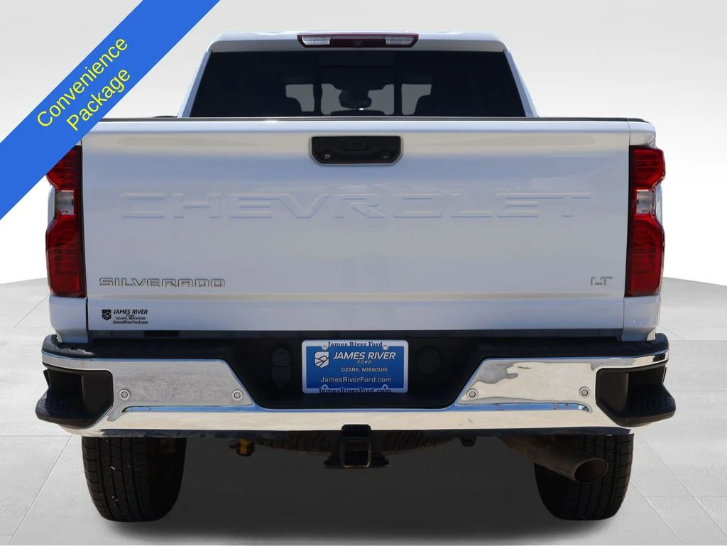Used 2020 Summit White Chevrolet LT image 4