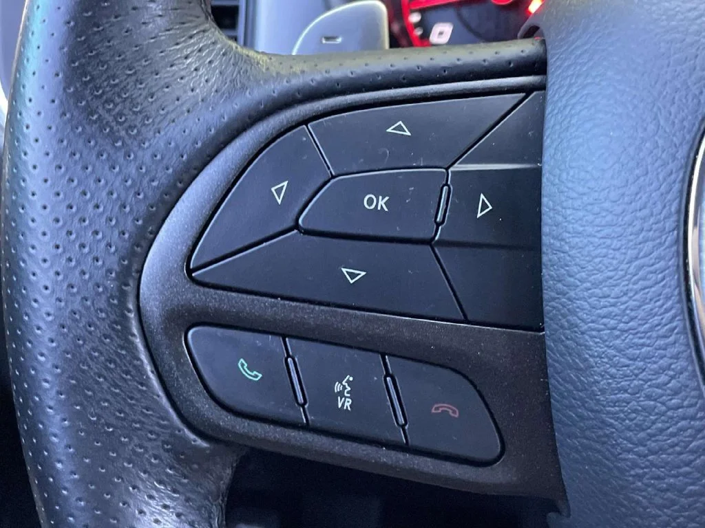 Used 2021 White Dodge SXT image 30