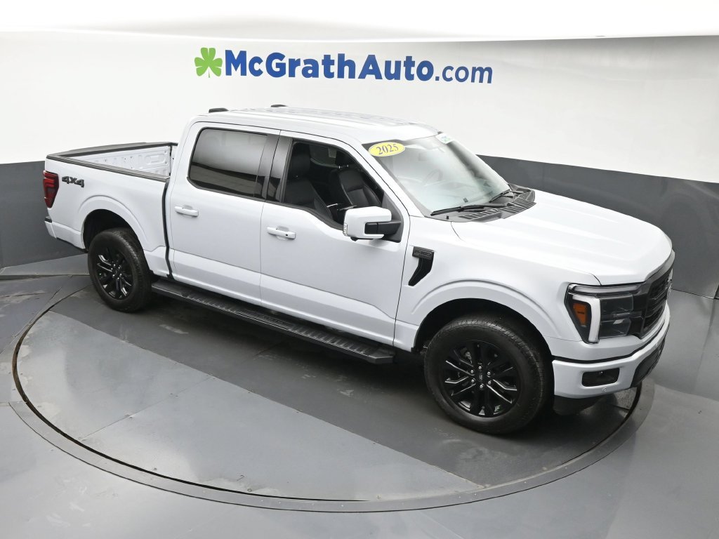 Used 2025 White Ford Lariat image 3