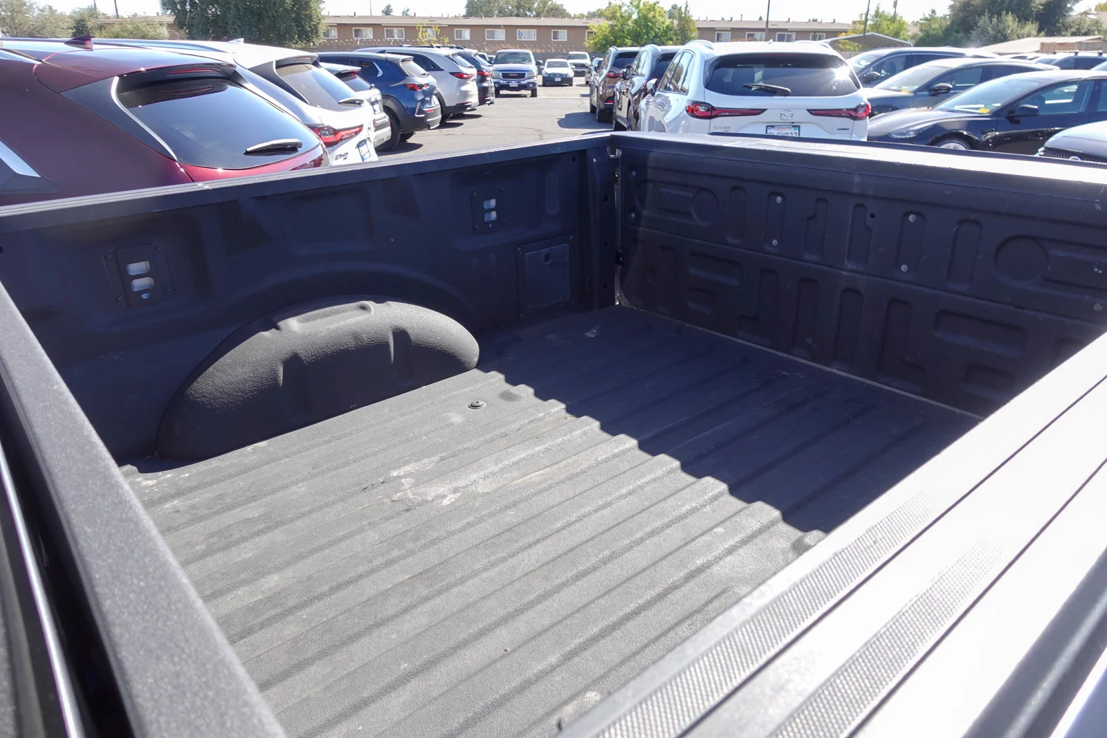 Used 2025 Silver Metallic Ford XLT image 15