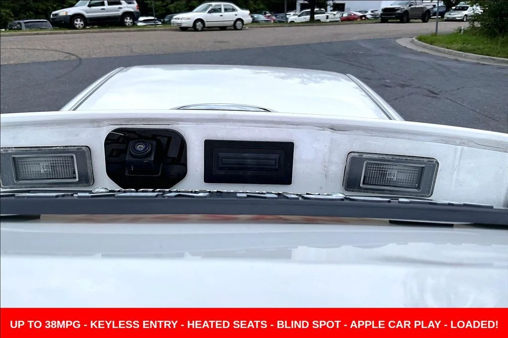 Used 2023 White Nissan SV image 27
