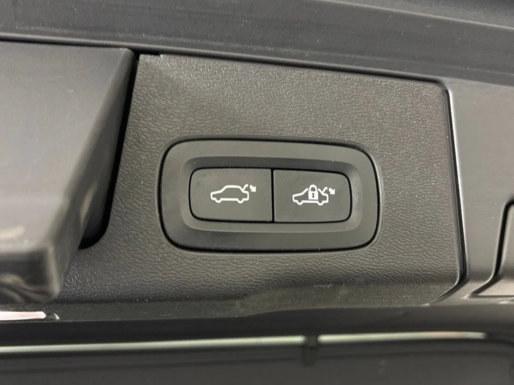 Used 2020 Gray Volvo T6 Inscription image 36