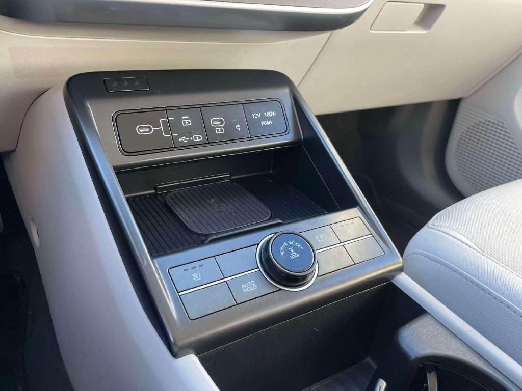 Used 2024 Gray Hyundai SEL image 29