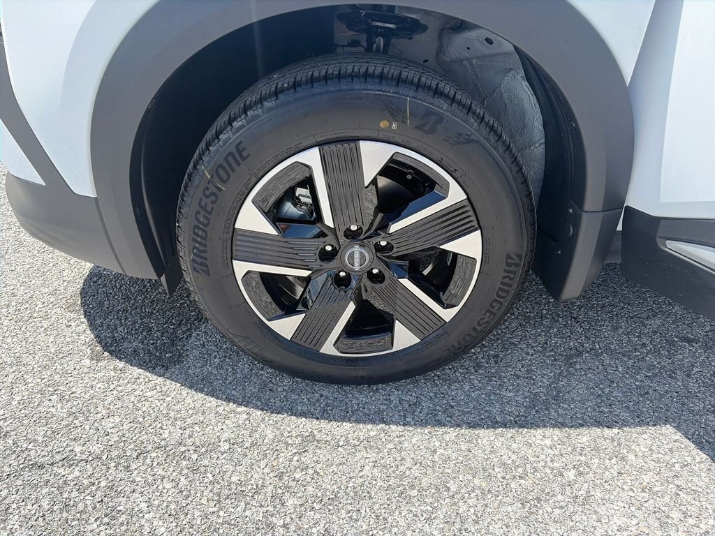 New 2026 White Nissan SV image 26