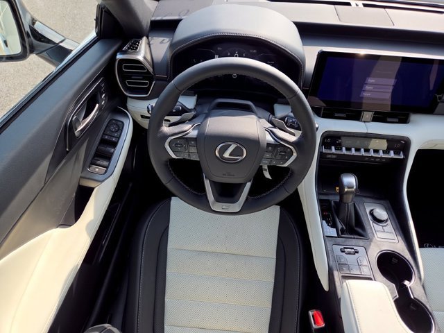 New 2026 Ultra White Lexus F SPORT AWD image 11