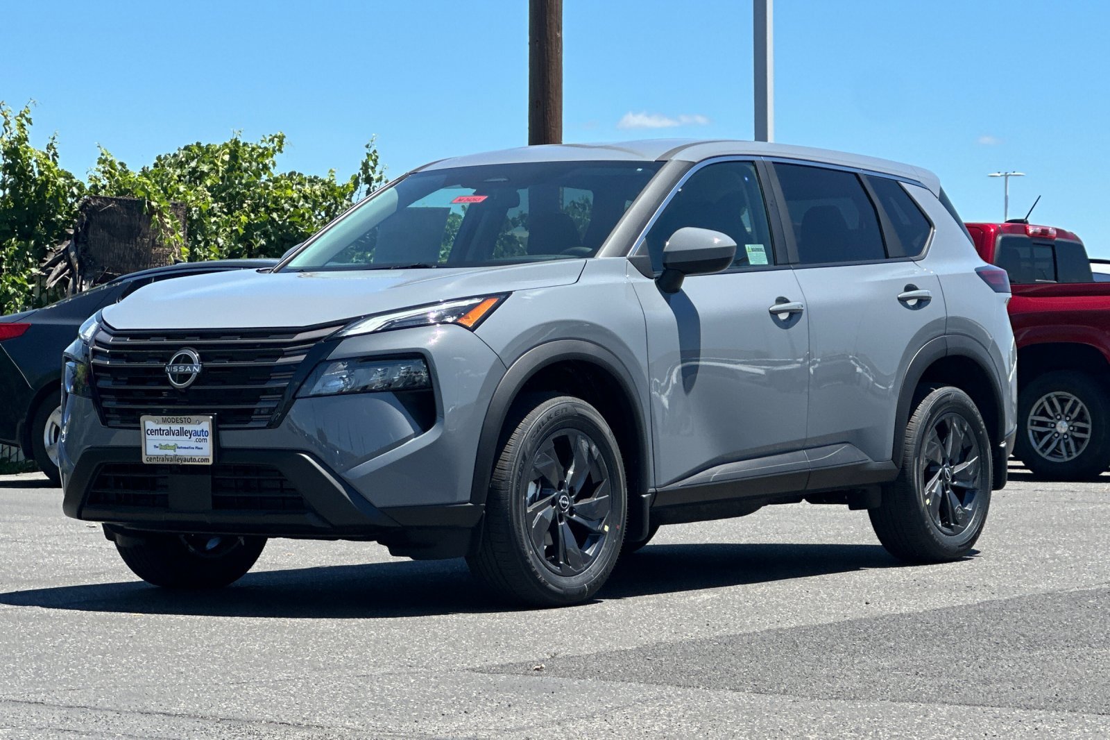 New 2026 Boulder Gray Pearl Nissan SV image 8
