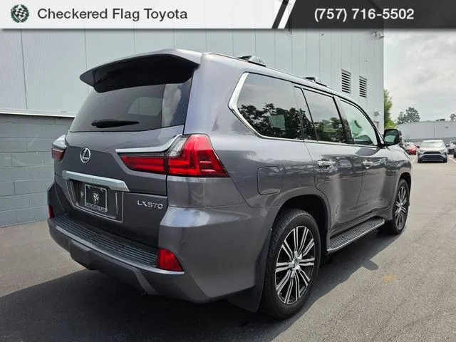 Used 2018 Nebula Gray Pearl Lexus 570 image 7