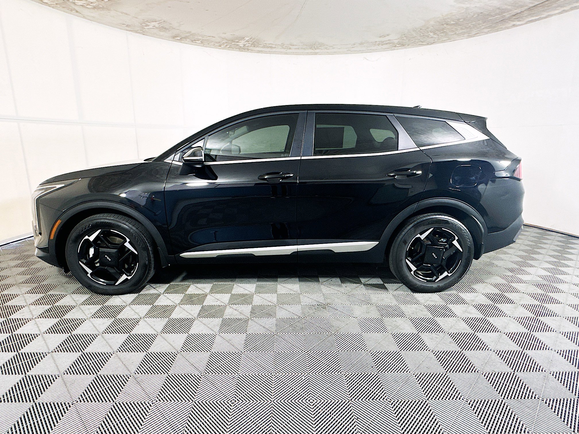 Used 2026 Ebony Black Kia EX image 6