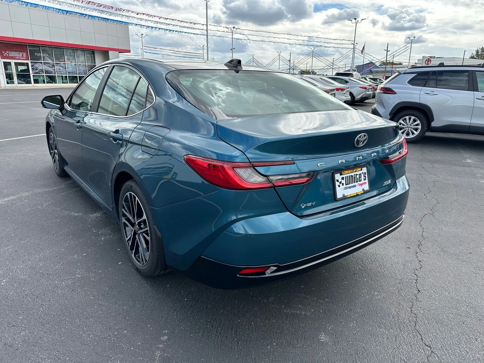 2026 Toyota Camry XLE - Photo 3