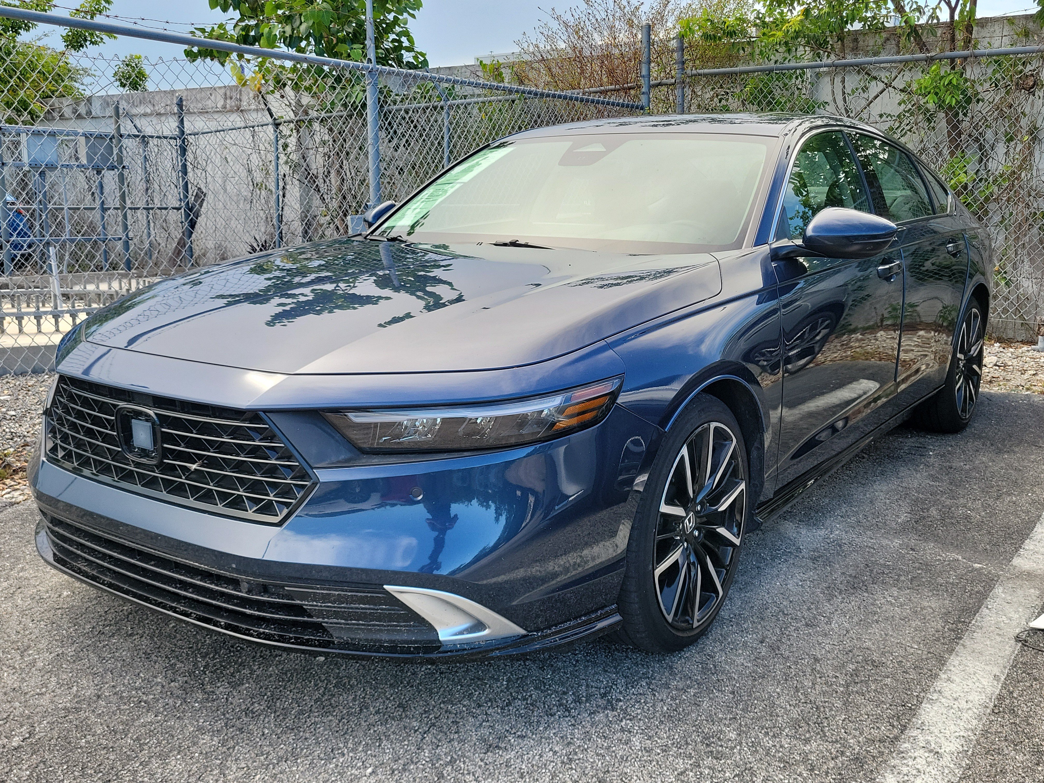 Used 2023 Blue Honda Touring image 3