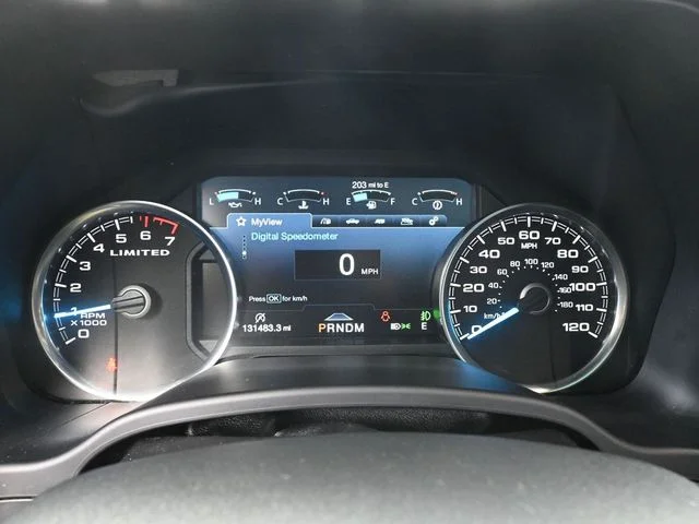 Used 2018 Blue Ford Limited image 29