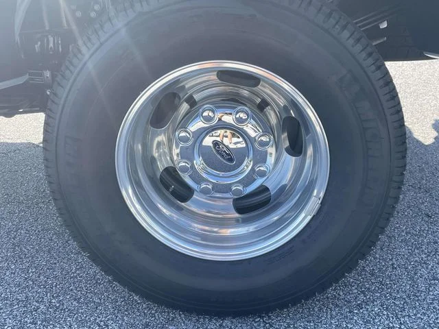 New 2026 Oxford White Ford Lariat image 7