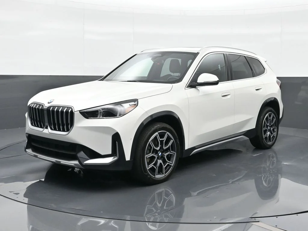 2026 BMW X1 xDrive28i's photo