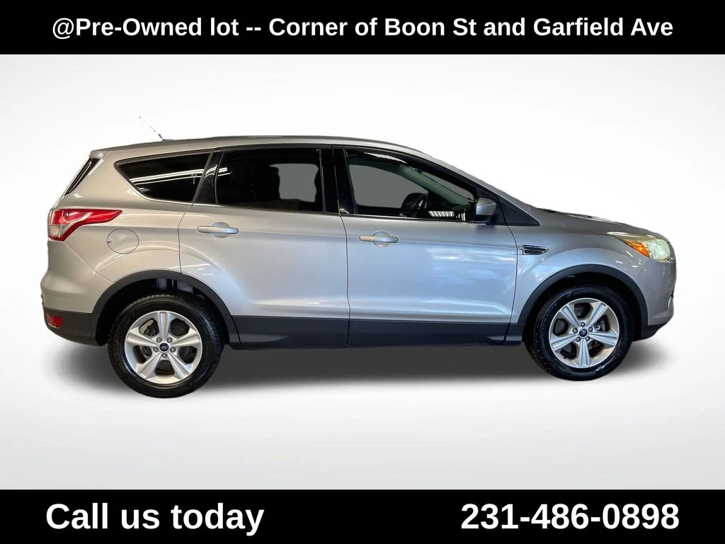 Used 2015 Silver Ford SE image 6