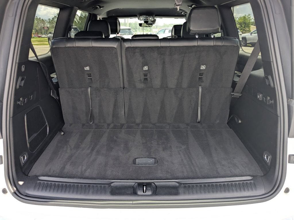 Used 2024 White Jeep Series II image 13