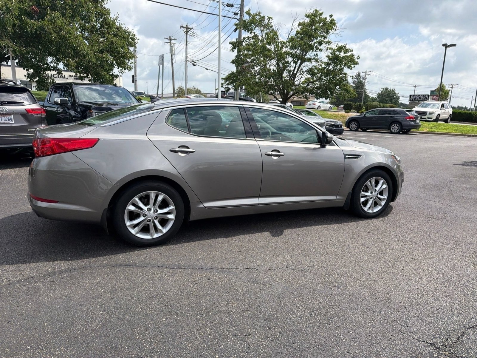Used 2012 Titanium Metallic Kia EX image 25