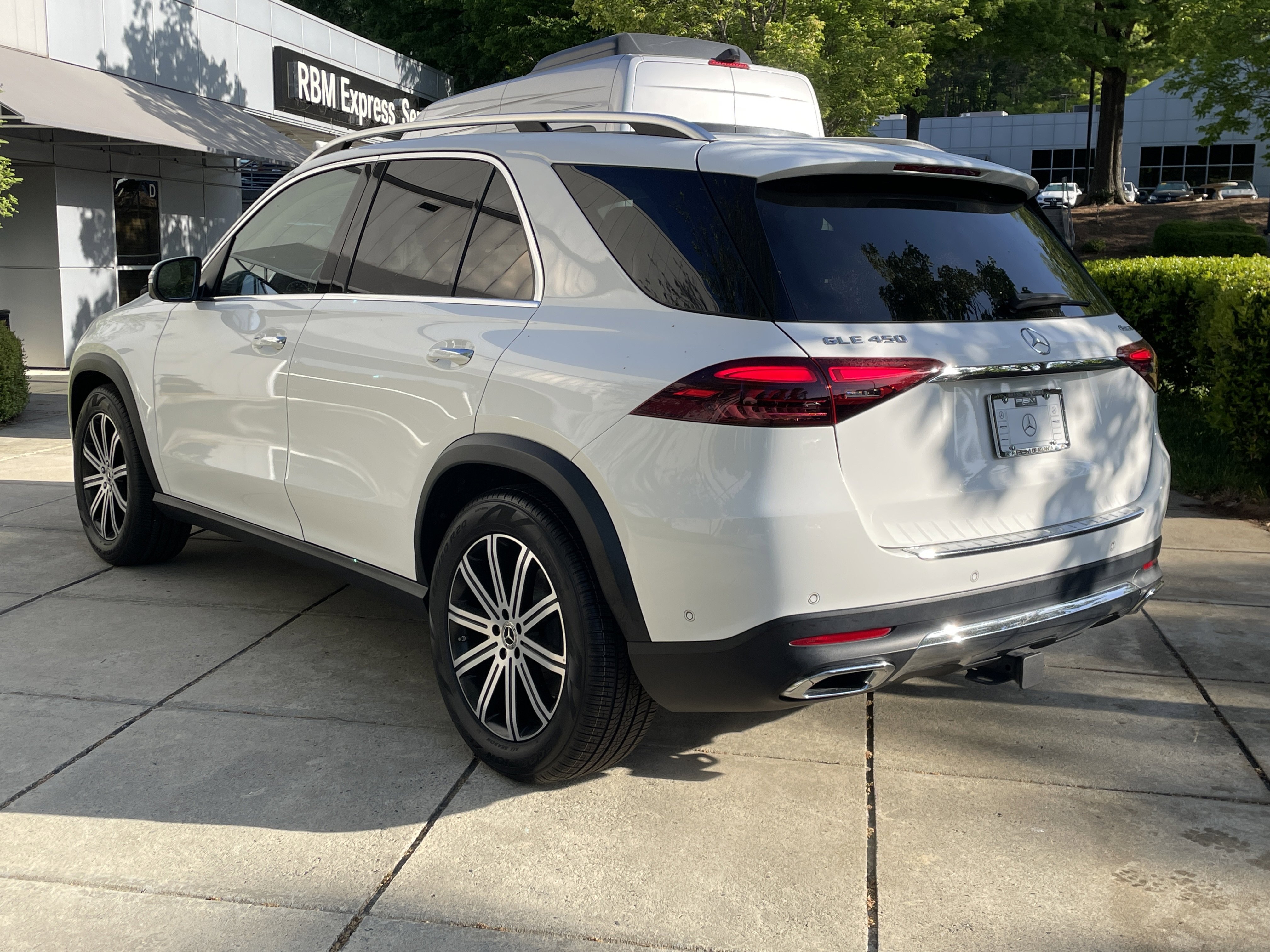 Certified Used 2024 Polar White Mercedes-Benz GLE 450 4MATIC® SUV image 12