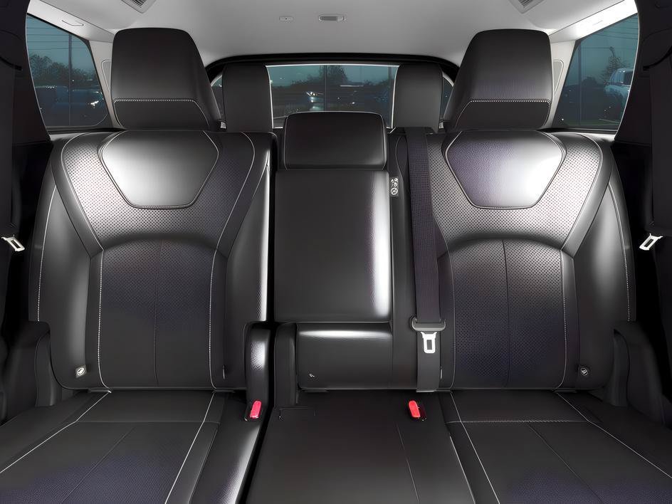 New 2027 RADIANT WHITE INFINITI LUXE image 8