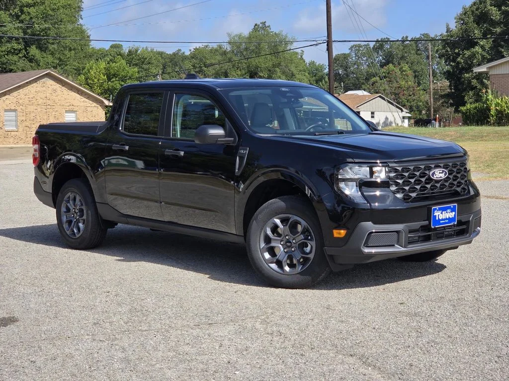 New 2026 Shadow Black Ford XLT image 2