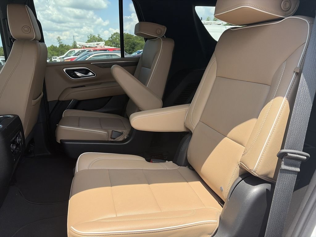 Certified Used 2023 Iridescent Pearl Tricoat Chevrolet Premier image 30